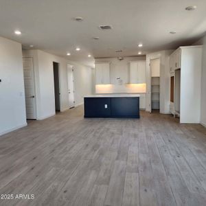 New construction Single-Family house 2324 W Moody Trl, Phoenix, AZ 85041 Laveen- photo 2 2