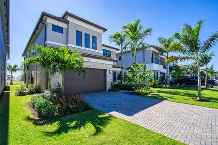 New construction Single-Family house 9362 Tulip Leaf Ct, Boca Raton, FL 33434 - image