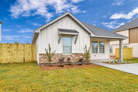 New construction Single-Family house 1015 20Th St, Hempstead, TX 77445 - image