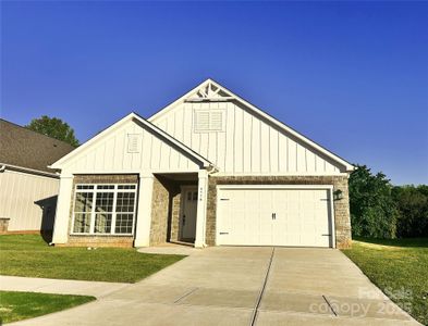 New construction Single-Family house 4778 Anise Cir, Unit 30, Sherrills Ford, NC 28673 null- photo 0