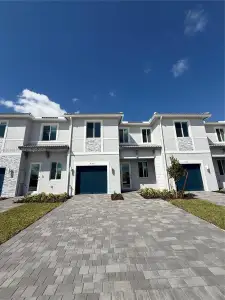 New construction Townhouse house 663 Se 13Th St Cir, Homestead, FL 33034 - image