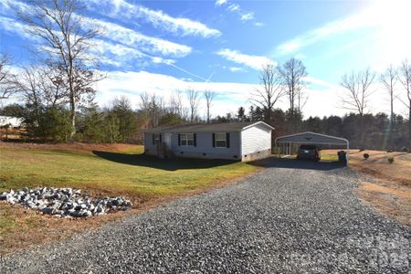 New construction Single-Family house 3891 Goshawk Dr, Lenoir, NC 28645 - image