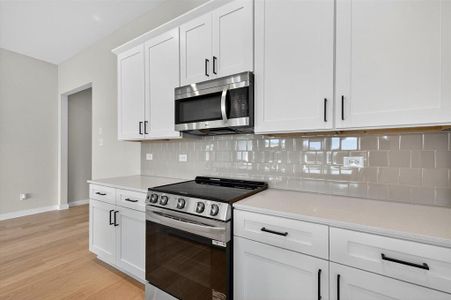 New construction Single-Family house 2220 Trailside Dr, Sherman, TX 75092 plan The Amherst - image 12