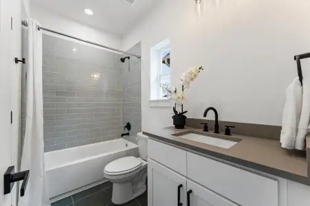 New construction Single-Family house 6419 Madrid St, Houston, TX 77021 - image 11