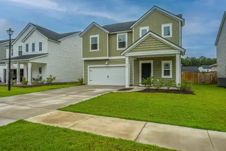 New construction Single-Family house 450 Camellia Bloom Dr, Moncks Corner, SC 29461 - image