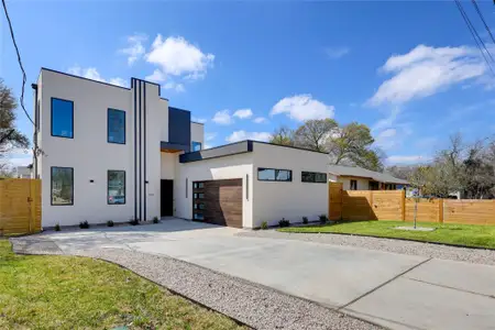 New construction Single-Family house 1901 W St. Johns Ave, Austin, TX 78757 - image