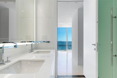 New construction Condo house 300 Biscayne Blvd Wy, Unit 903, Miami, FL 33131 - image 4