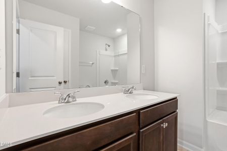 New construction Single-Family house 214 Harriette Ct, Lillington, NC 27546 plan Russell - image 10