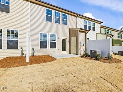 New construction Townhouse house 40 Lavender Ln, Clayton, NC 27520 Litchfield- photo 48 48