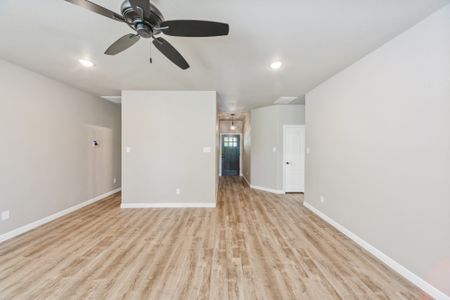 New construction Single-Family house 100 Annabel Dr, Paradise, TX 76073 plan The Campbell - image 18