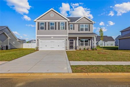 New construction Single-Family house 307 Tulip Oak Dr, Raeford, NC 28376 - image