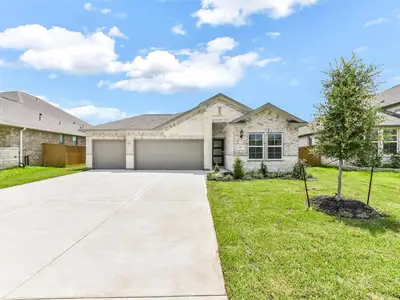 New construction Single-Family house 1814 Homewood Point Ln, Rosharon, TX 77583 plan The Laguna C with 3-Car Garage - image