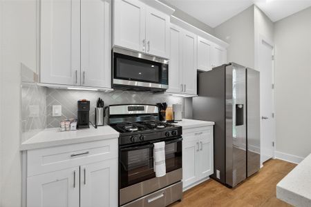 New construction Single-Family house 833 Dorchester St St, Unit E, Houston, TX 77022 - image 13
