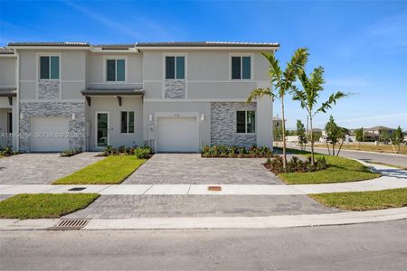 New construction Townhouse house 716 Se 14Th Ct, Homestead, FL 33034 - image