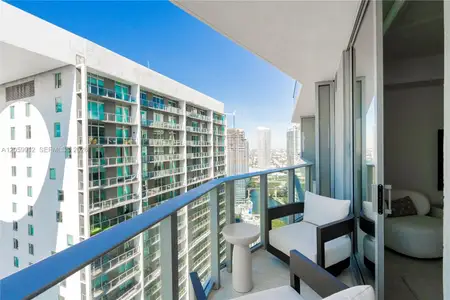 New construction Condo house 77 Se 5Th St, Unit 3308, Miami, FL 33131 - image