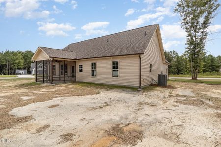 New construction Single-Family house 125 Prosecco Dr, Princeton, NC 27569 null- photo 2 2