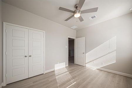 New construction Single-Family house 8928 Grovner Pl, Houston, TX 77055 - image 19