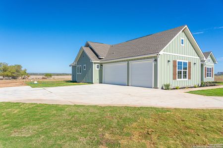 New construction Single-Family house 310 Venado Oaks, Castroville, TX 78009 - photo 0