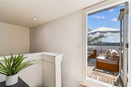 New construction Townhouse house 1218 E Kay St, Unit 18, Tampa, FL 33602 - image