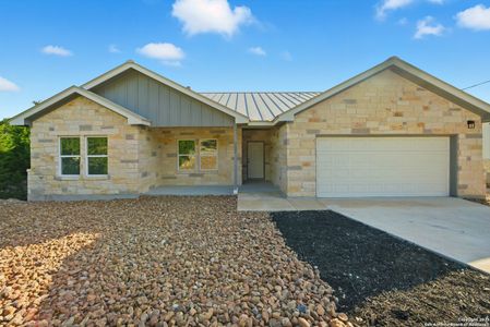 New construction Single-Family house 207 Deer Oaks, Lakehills, TX 78063 - image
