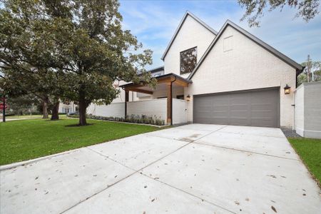 New construction Single-Family house 4547 Shetland Ln, Houston, TX 77027 - image 2