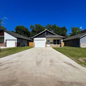 New construction Single-Family house 823 Edgar St, Greenville, TX 75401 null- photo 0