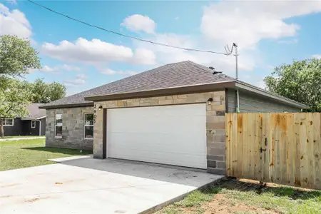 New construction Single-Family house 2905 Hemphill St, Brownwood, TX 76801 - image