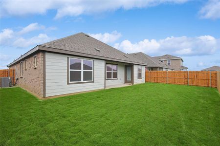 New construction Single-Family house 129 Patrick Henry Dr, Venus, TX 76084 Landmark Series - Blanton- photo 24 24