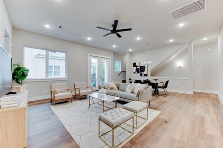 New construction Single-Family house 1424 W 34th 1/2 St, Houston, TX 77018 plan Claire - image 12