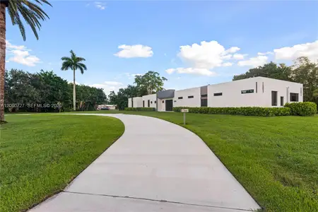 New construction Single-Family house 360 Holly Ln, Plantation, FL 33317 - image