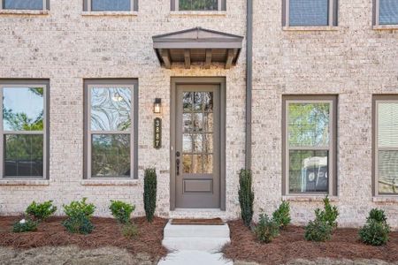 New construction Townhouse house 3887 Allegretto Cir, Atlanta, GA 30339 Legato- photo 3 3