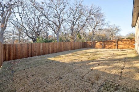 New construction Single-Family house 907 Boston Ln, River Oaks, TX 76114 null- photo 39 39