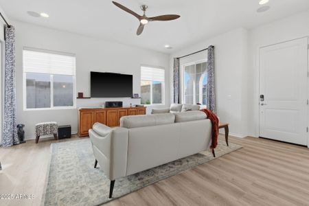 New construction Single-Family house 2142 W Hide Trl, Phoenix, AZ 85085 plan Virtue 493 - image 12