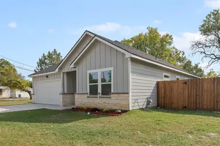 New construction Single-Family house 1522 Harris St, Gainesville, TX 76240 - image
