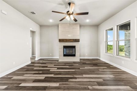 New construction Single-Family house 7012 Ranchview Pl, Springtown, TX 76082 The Carter- photo 15 15