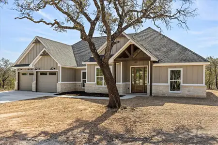 New construction Single-Family house 410 Hidden Lk, Bluff Dale, TX 76433 - image