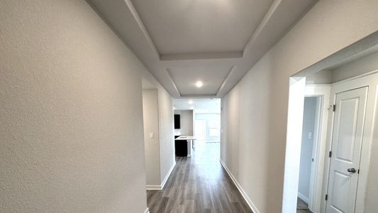New construction Single-Family house 709 Red Wolf Dr, Jarrell, TX 76537 plan Paramount - image 6