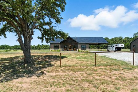 New construction Single-Family house 599 Lake Valley Rd, Sunset, TX 76270 - image