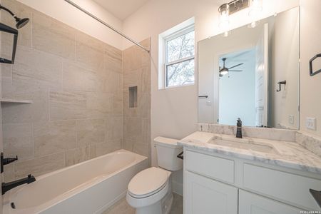 New construction Single-Family house 291 Curvatura, New Braunfels, TX 78132 - image 11