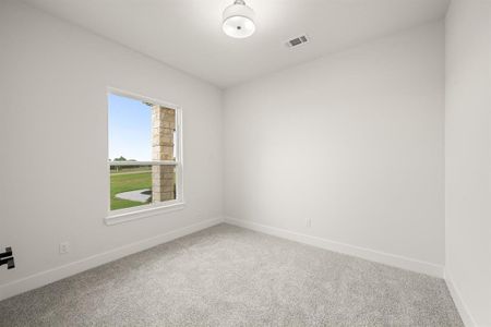 New construction Single-Family house 157 Fan Mill Trl, Weatherford, TX 76085 plan 2404 - image 15