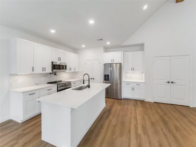 New construction Single-Family house 810 S Colbert St, Dayton, TX 77535 plan The Franklin - image 6