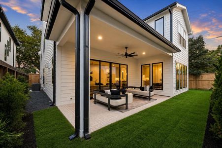New construction Single-Family house 2250 Bartlett St, Houston, TX 77098 plan The Emerson - image 3