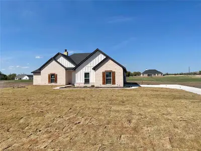 New construction Single-Family house 1013 Sabrina Ct, Weatherford, TX 76085 - image