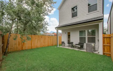 New construction Single-Family house 1616 Benson St, Houston, TX 77020 - image 3