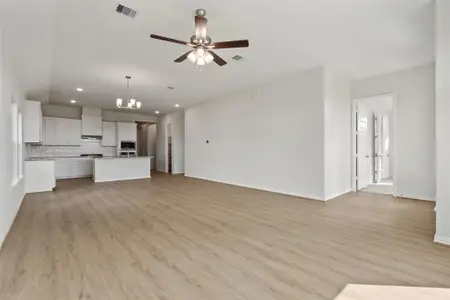 New construction Single-Family house 2802 Caspian Creek Ln, Iowa Colony, TX 77583 plan Willow - image 13