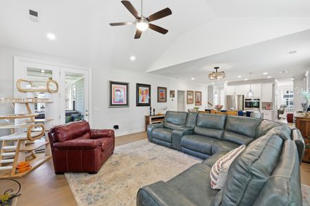 New construction Single-Family house 2021 Kings River Trl, Hollywood, SC 29449 - image 19