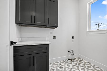 New construction Single-Family house 1107 Wilson St, Houston, TX 77019 - image 16