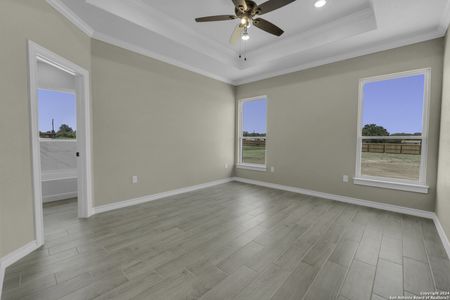 New construction Single-Family house 16118 Vaquero Dr, Atascosa, TX 78002 null- photo 15 15