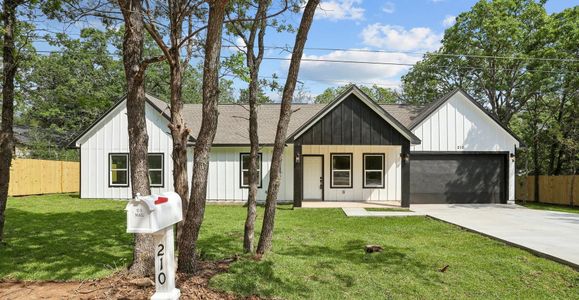 New construction Single-Family house 210 Flint Ridge St, Bastrop, TX 78602 - image