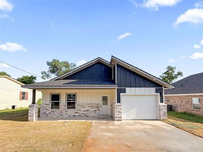 New construction Single-Family house 1124 Jones St, Greenville, TX 75401 - image